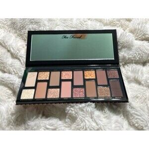 Born This Way The Natural Nudes Eyeshadow Palette